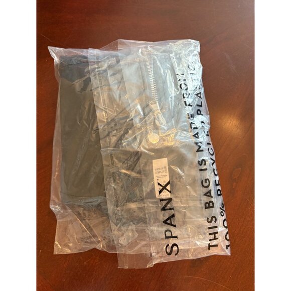 Spanx NWT Faux Leather Moto Jacket in Luxe Black Women’s Large - Picture 16 of 16